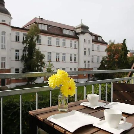 Ostseekrabbe - Ferienwohnungen Ruhig Zentral Rostock Exteriör bild